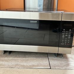 Frigidaire Microwave 