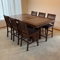 Dining Table & Chairs
