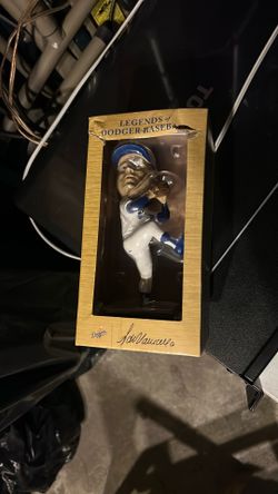 Fernando Valenzuela Figure