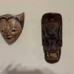 2 Wall Mask