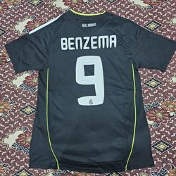 Karim Benzema Real Madrid 2010-11 Away Jersey - Size M