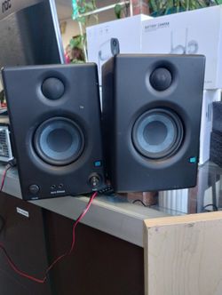 Studio Speakers w/ all cables