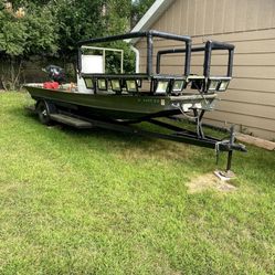 Bowfishing Boat