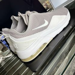Nike Air Max Motion 2 Light Gray/White - Size 44 US 10 - Good Condition