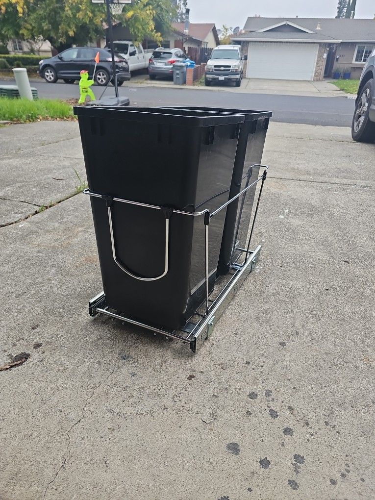 Cabinet waste container system;Double pull-out