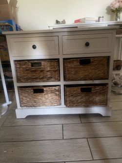 Like new beautiful mini dresser