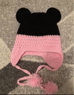 Minnie Mouse Knitted Hat
