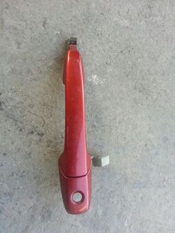 2005 Ford mustang door handle LH