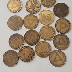 lot of 16  Al-Anon Bronze Mix Recovery Butterfly  Teddy Bear    Medallion Coin