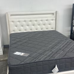  queen bed frame platform bed/charging station &built in LED light.