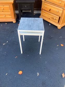 Mini table