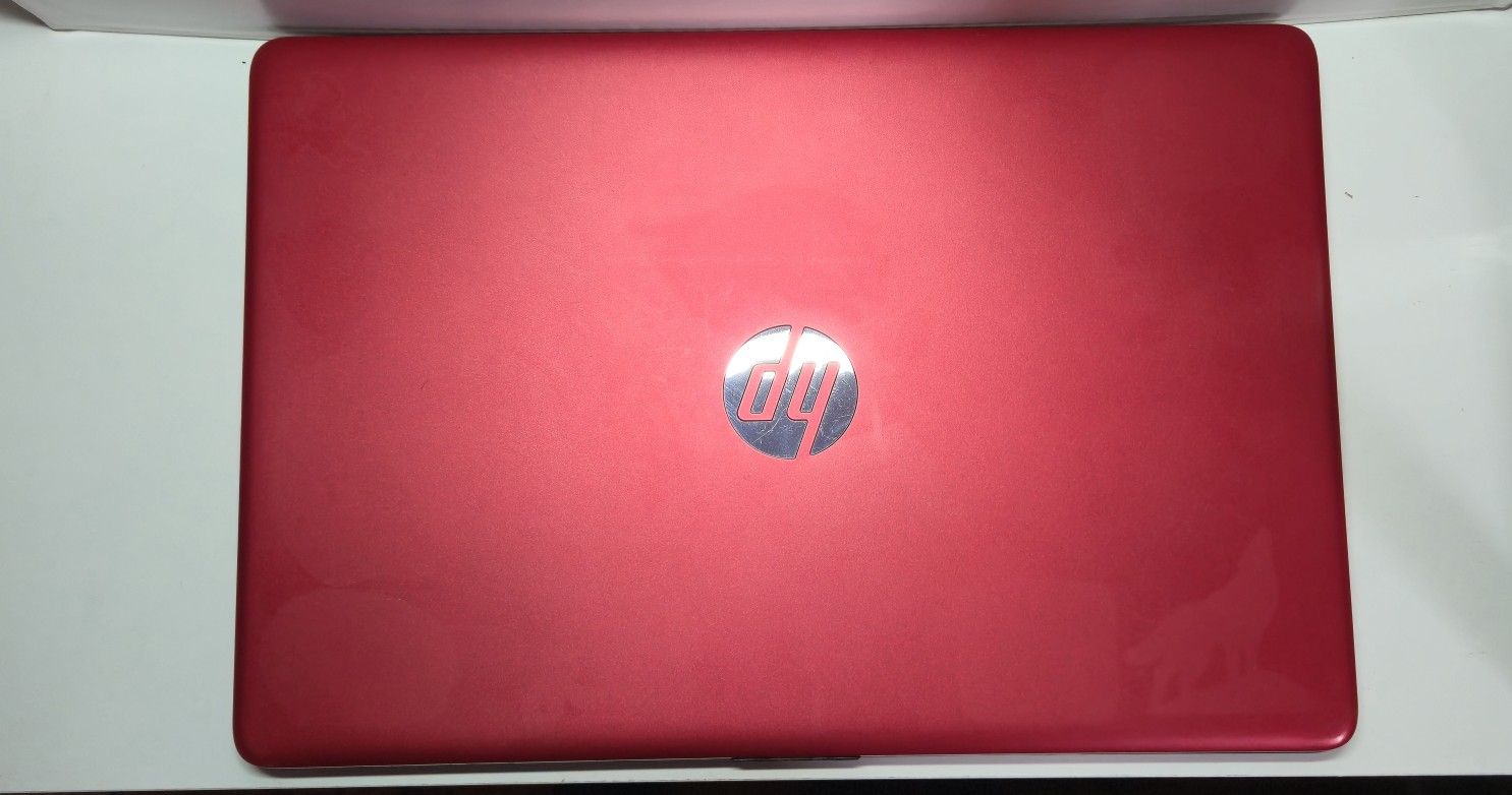 HP Laptop 15-dw0081wm - Red