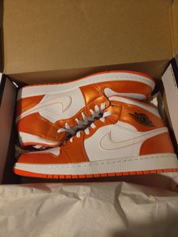 Air jordan 1 Mid se orange size 11