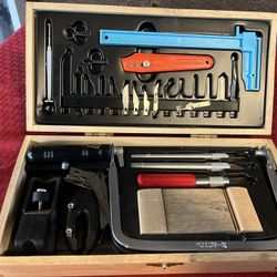 Vintage  X-ACTO 20 plus Piece Hobby Knife Set w/ Wooden Box Tools Blades —