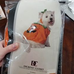 Dog haloween costume $5