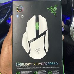 Razer Basilisk V3 X Hyper-speed RBG Optical Bluetooth Gaming