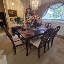 Mahogany Wood Dining Room Table - 6 Chairs
