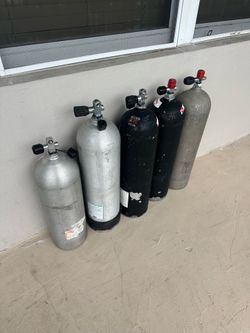 Scuba tanks
