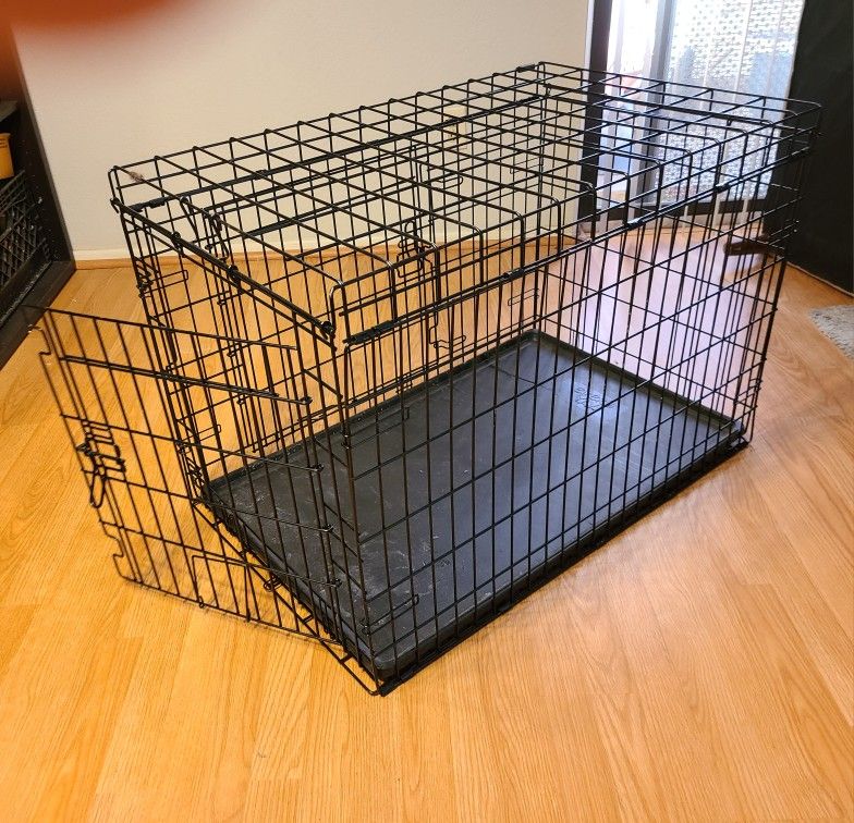 Large Black Wire Dog Pet Crate With Plastic Liner