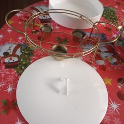 Casserole Dish With Cover And Holder That Includes Three Heated Candles