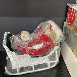 A Connoisseur Quality Collector Doll  🤶 Christmas  