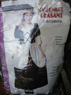 Halloween costume, colonial peasant