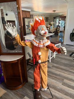 Life-Size Animated Halloween Clown Prop