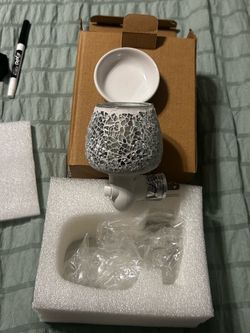 Resellers lot of 20 wax melt plugins