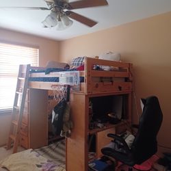 Bunkbed With Desk And Shelf 