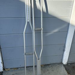 Crutches Like New (free)