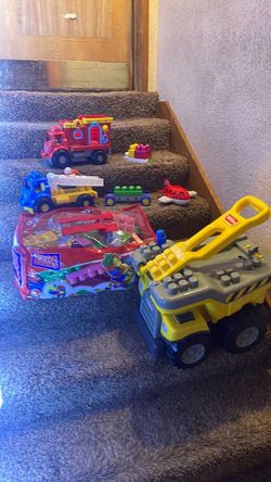 Mega Bloks Set with Toy Trucks Bundle