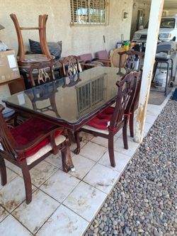 Dinette Table With 6 Chairs