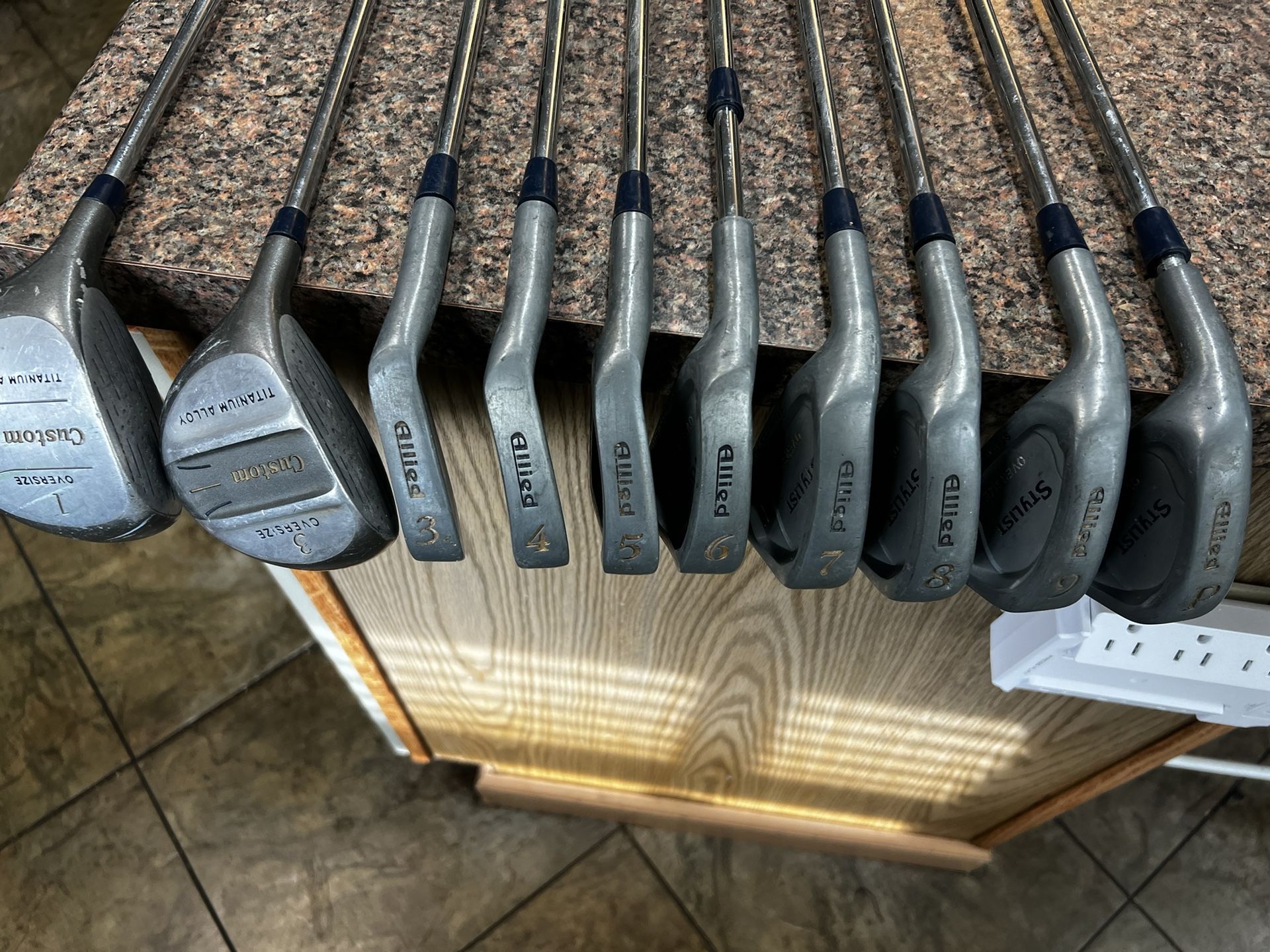 Golf, LEFT HAND / Womens, light flex, Irons 3-pw, Metal Woods 1 & 3, with GR88 bag, Carry / stand w double straps. All for $169 