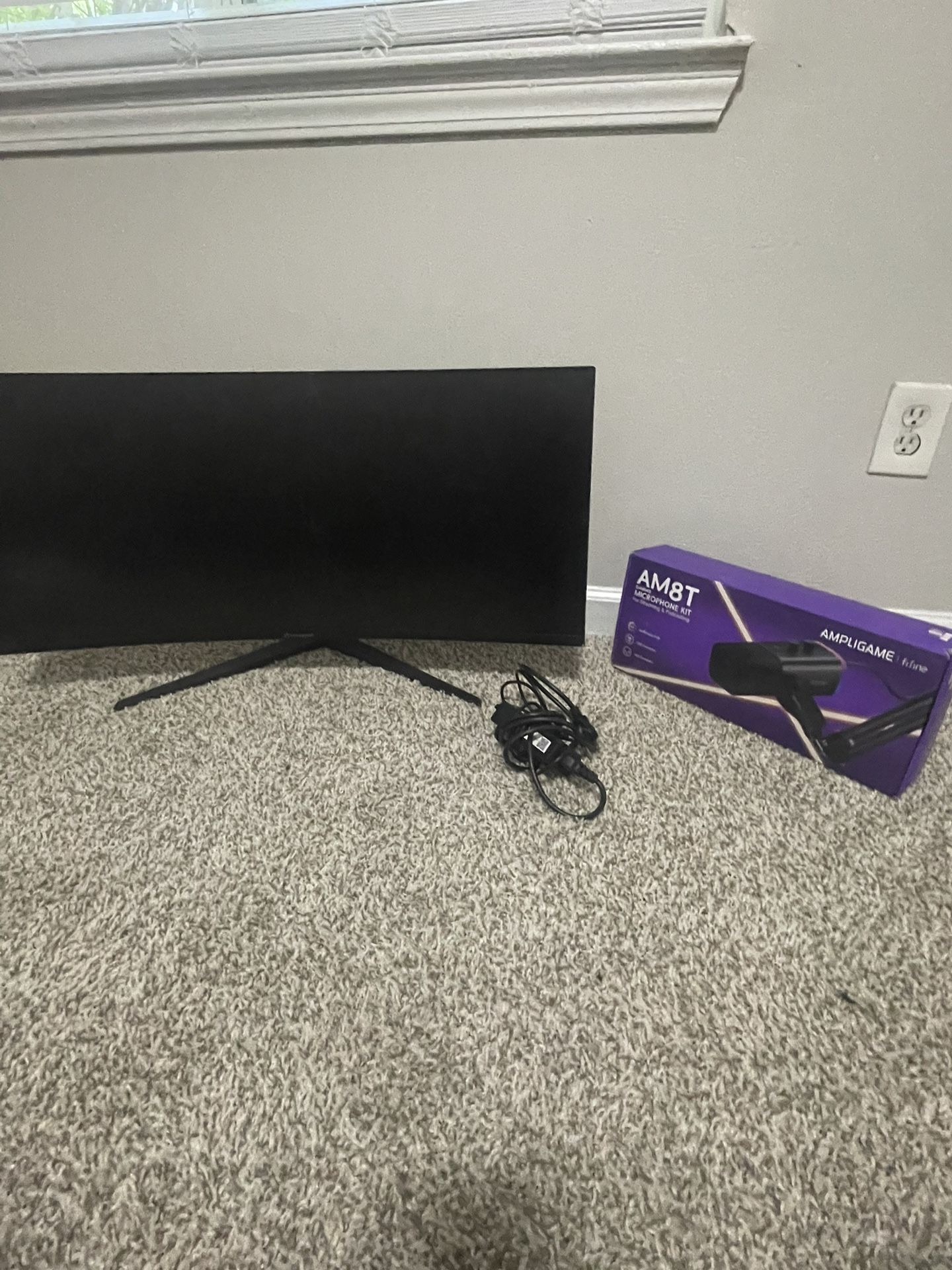 AOPEN by Acer 34HC5CU S3bmiiphx 34" QHD 3440 x 1440 21:9 Gaming Monitor with a gaming microphone