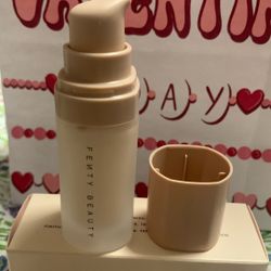  Fenty Beauty by Rihanna Pro Filt'r Instant Retouch Primer