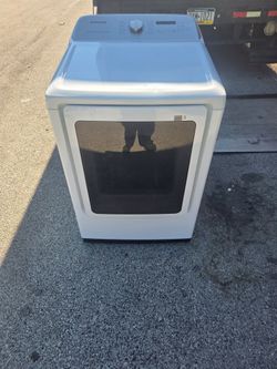 Samsung White Front-Load Dryer