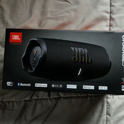JBL Charge 5