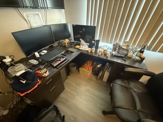 L-Shape Office desk