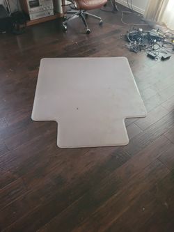 Vinyl Floor Protector