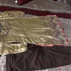 Woman Punjabi Dresses In Good Condition. Its Very Beautiful For $30