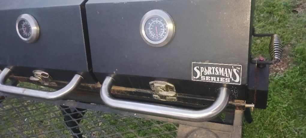 Grill GAS And CHARCOAL