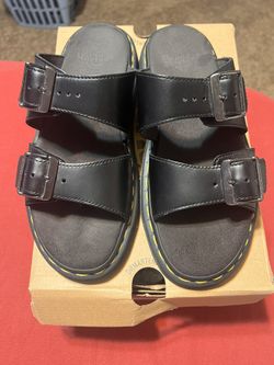 Dr. Martens Josef Slides