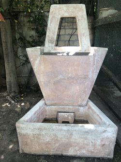 Concrete fountain