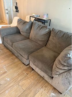 Sectional Sofas Free