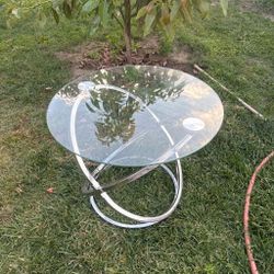Modern Round Glass Coffee Table | Chrome Metal Base | 22” Tall