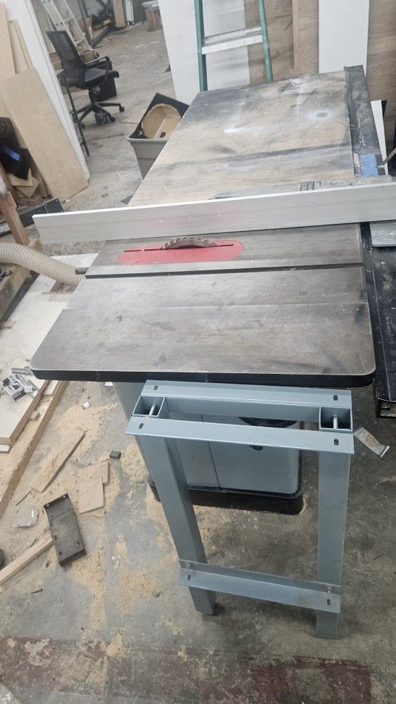 Delta Table Saw