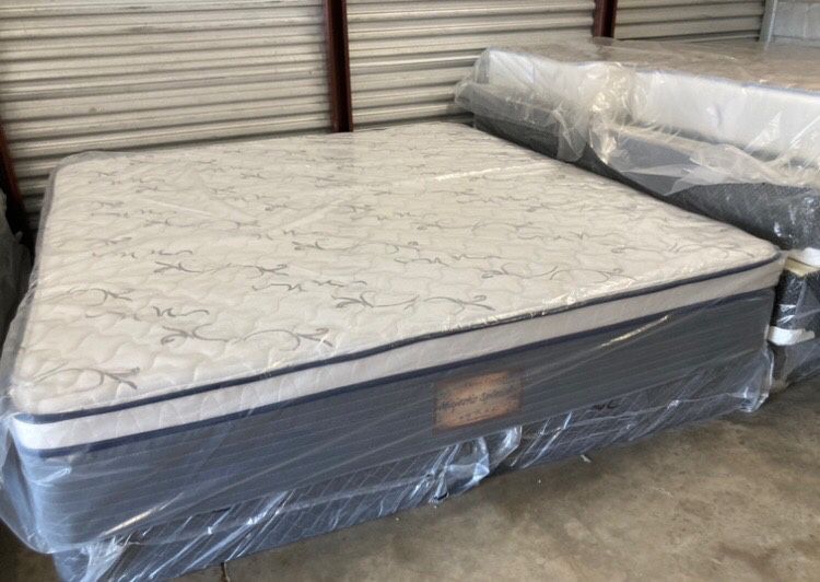 New king majestic plush pillow top mattress and box spring $350