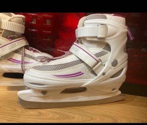 Ice Skates adjustable size 5-8, shoe size 5, 6, 7, 8
