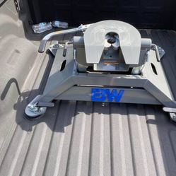 B&W-Companion-5th-Wheel-Hitch
