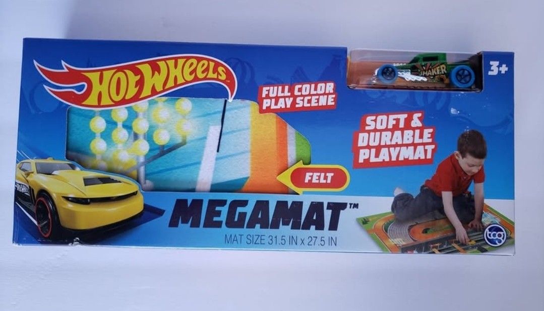 Hotwheels Car and Play Mat Brand NEW Set For Sale